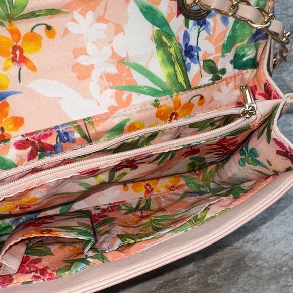 Aldo- Light pink-  Elegant Quilted Chain Shoulder Bag - Picture 8 of 16